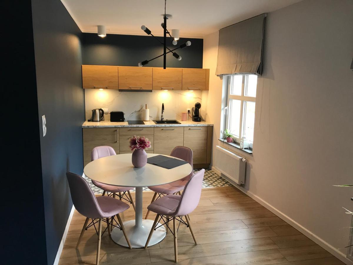 Apartament „Blue Forest” Еленя-Гура Экстерьер фото